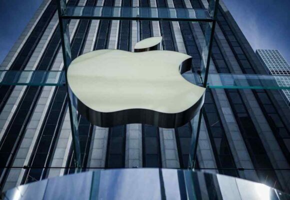 Apple tops $5tn valuation for first time